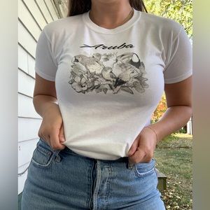 Medium sized Aruba vacation t shirt